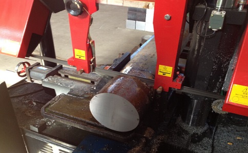 开阳卧式带锯床加工时出现明显振荡如何排查？